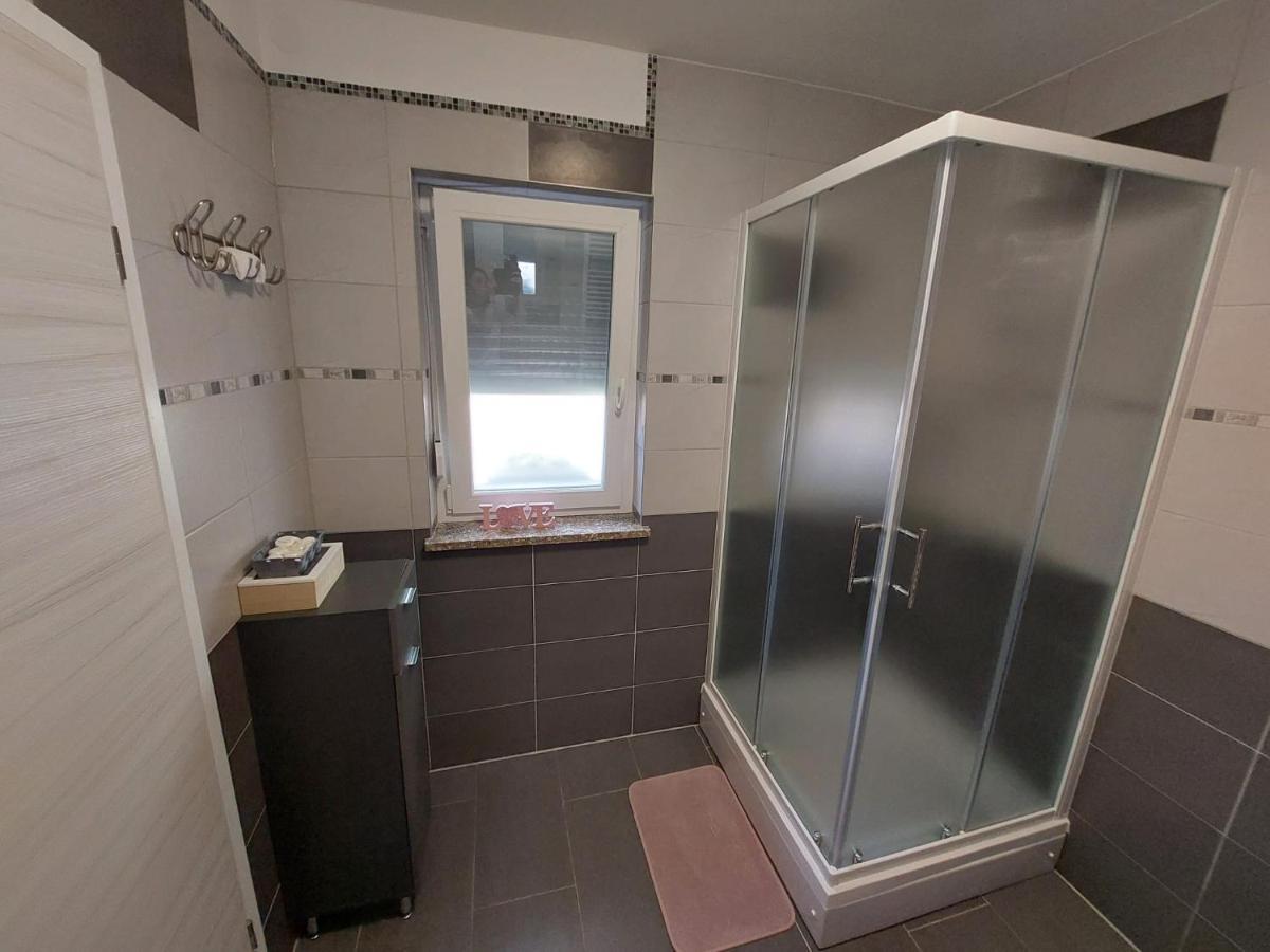 Studio Apartman Marta Korenica Dış mekan fotoğraf